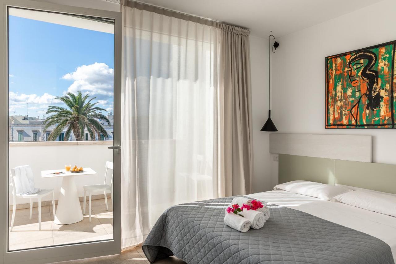 Bed and Breakfast Palazzo Novecento Полиньяно-а-Маре Экстерьер фото